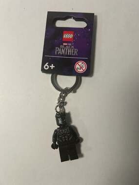 LEGO Marvel Studios Black Panther Minifigure Keychain 854189